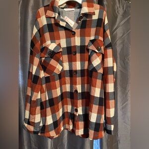 Brand new cute button down!!!